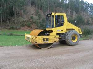 Rodillo Autopropulsado Bomag BW 211 D-3