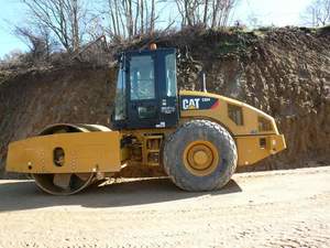 Rodillo Caterpillar CS64FV I